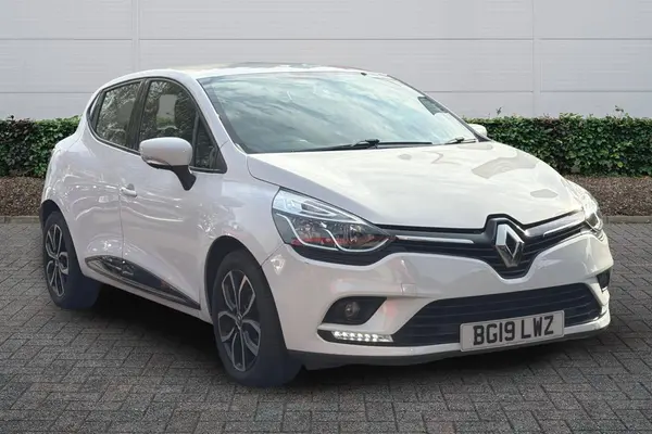 Renault Clio 0.9 TCE 75 Play 5dr